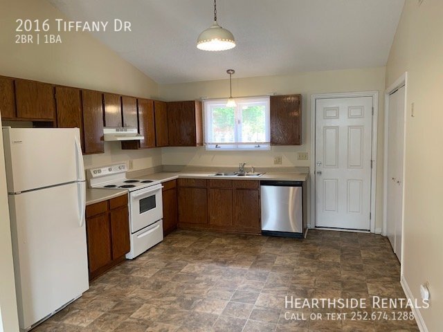Foto del edificio - 2 Bed 1 Bath Duplex in Heritage Village