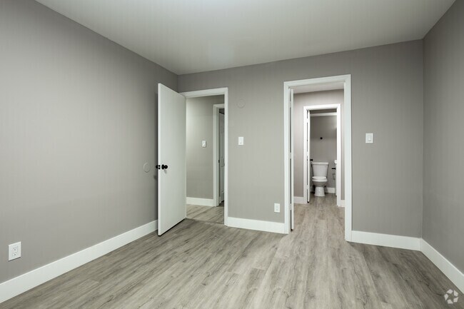 2 habitaciones, 1,5 baños, 850 pies cuadrados, Sycamore - The Ridge