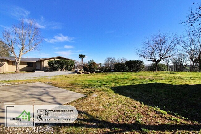 Foto del edificio - 19250 Hill St