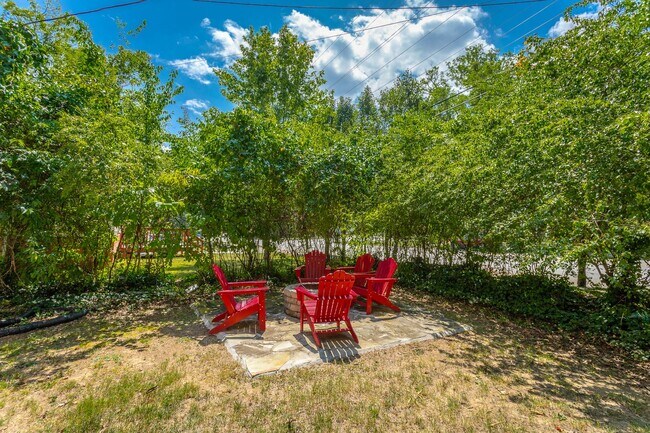 Foto del edificio - 2 Bedroom Home in North Chattanooga