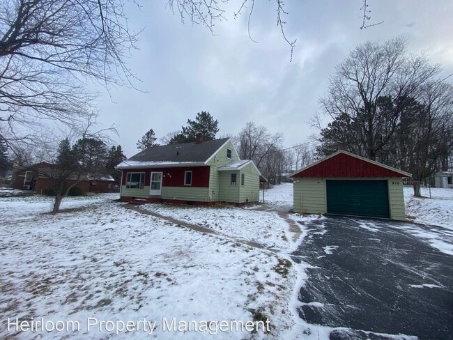 Building Photo - 3 br, 1.5 bath House - 810 Anderson Rd