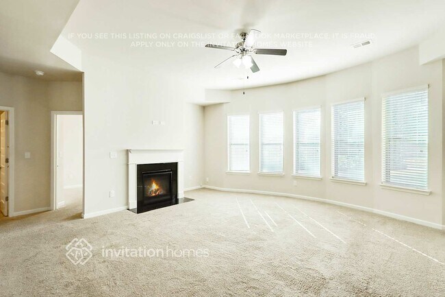 Foto del edificio - 3329 Alhambra Cir