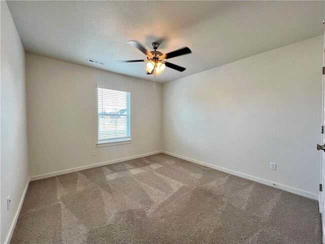 Photo - 682 Kayla Maria St House