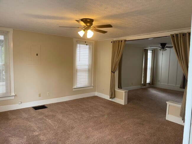 Foto del edificio - 310 E 14th St