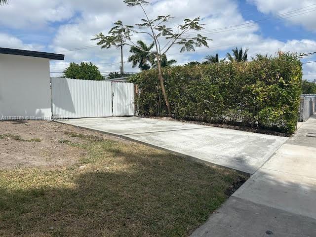 Building Photo - 11225 SW 47th Terrace