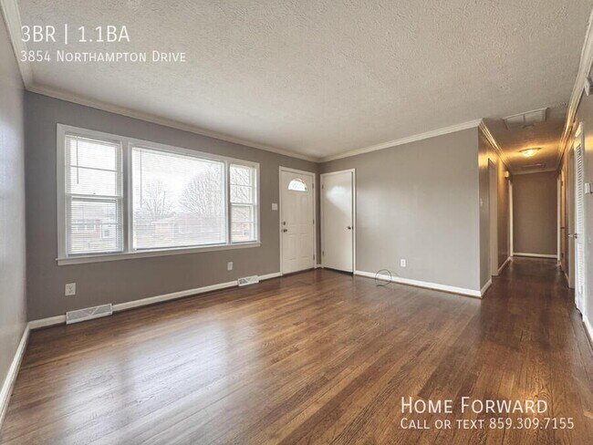 Building Photo - 3854 Northampton Dr