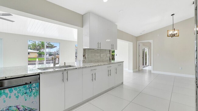 Foto del edificio - 1412 NE 53rd Ct