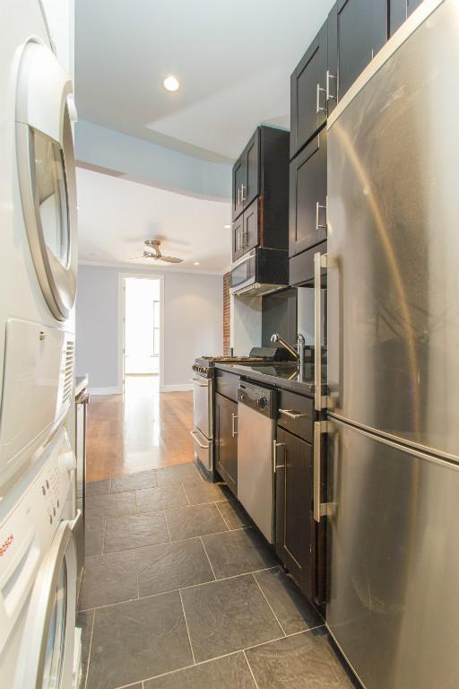 Foto del edificio - 219 E 28th St