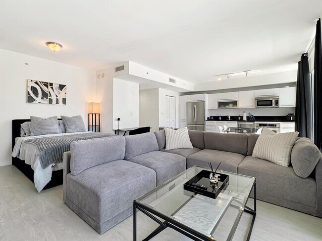 Foto del edificio - 244 Biscayne Blvd