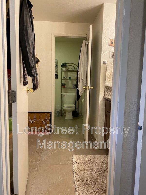 Foto del edificio - 644 SW 7th St