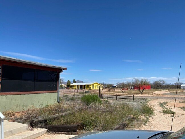 Building Photo - 3 br, 2 bath House - 11950 W Kathie Ann Place