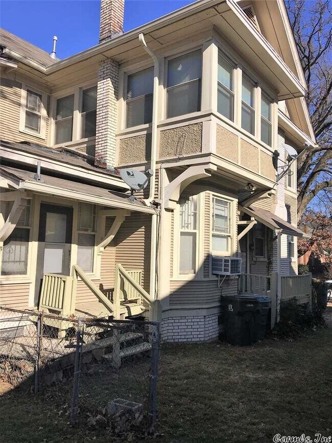 2220 S Izard St, Little Rock, AR 72206 Townhome Rentals in Little