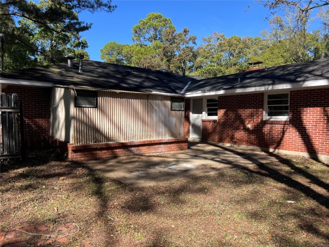 Foto del edificio - 3653 Cloverdale Rd