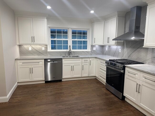 Foto del edificio - 29 Marion Ave