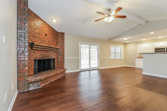 Foto del edificio - 3924 Windflower Ln