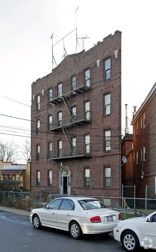 Foto del edificio - 4524 Barnes Ave