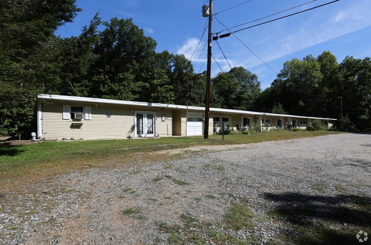 34 Varga Rd, Ashford, CT 06278 Apartments in Ashford, CT