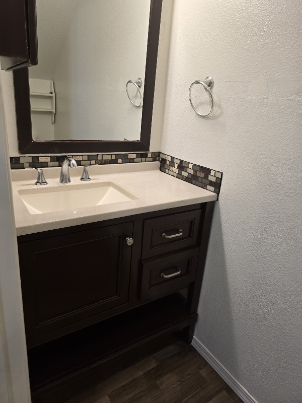 Building Photo - 409 E 34th St