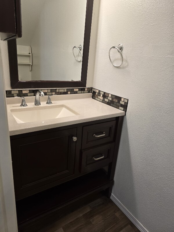 Foto del edificio - 409 E 34th St