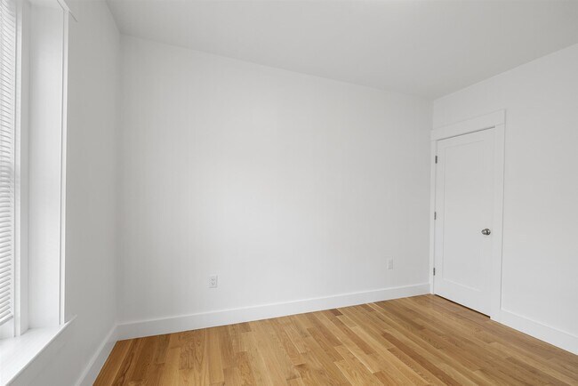 Foto del edificio - 1010 Cambridge St