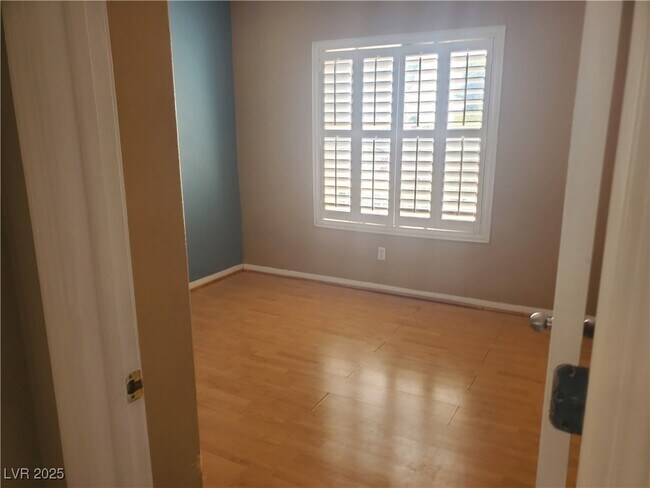 Foto del edificio - 7850 Delta Oak Ct
