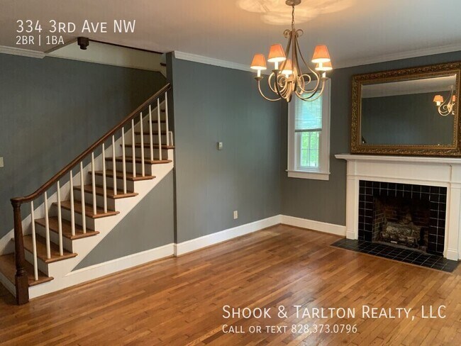 Foto del edificio - 334 3rd Ave NW