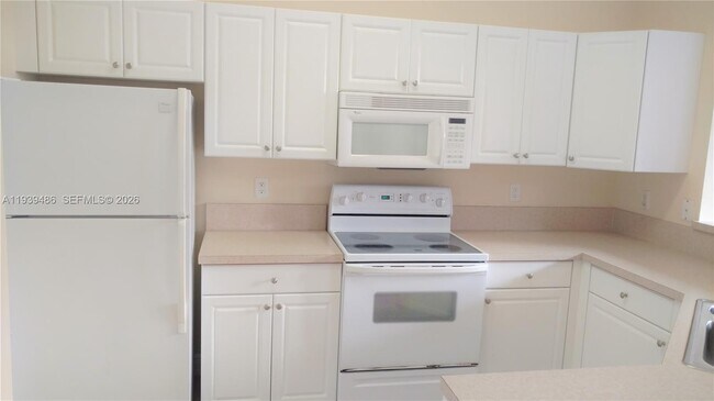 Foto del edificio - 4404 SW 160th Ave