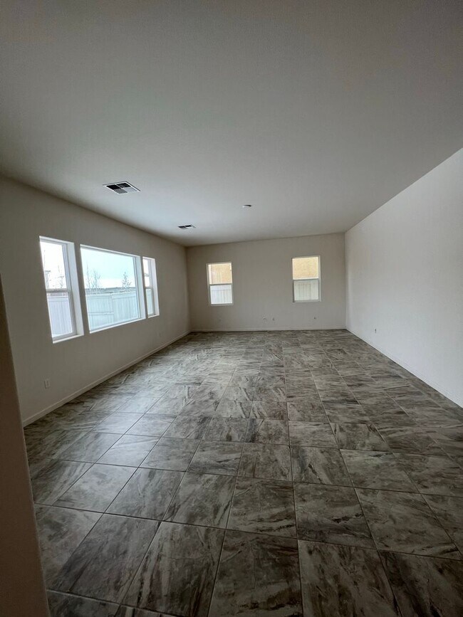 Foto del edificio - 3140 Show Jumper Ln