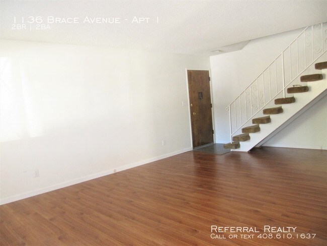 Building Photo - 1136 Brace Ave