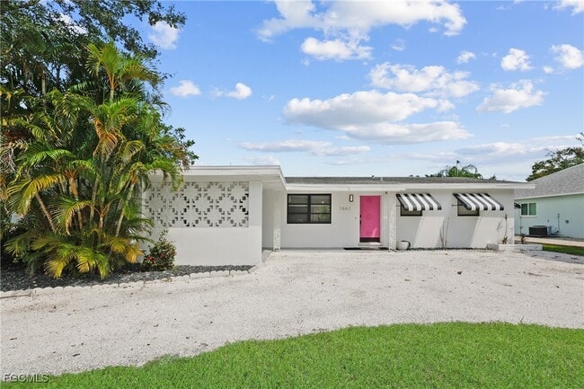 Building Photo - 1661 Coronado Rd