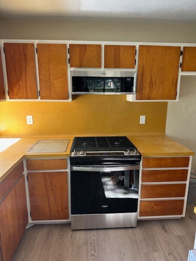 Foto del edificio - 4/2/1  LISD Fenced yard and pet friednly