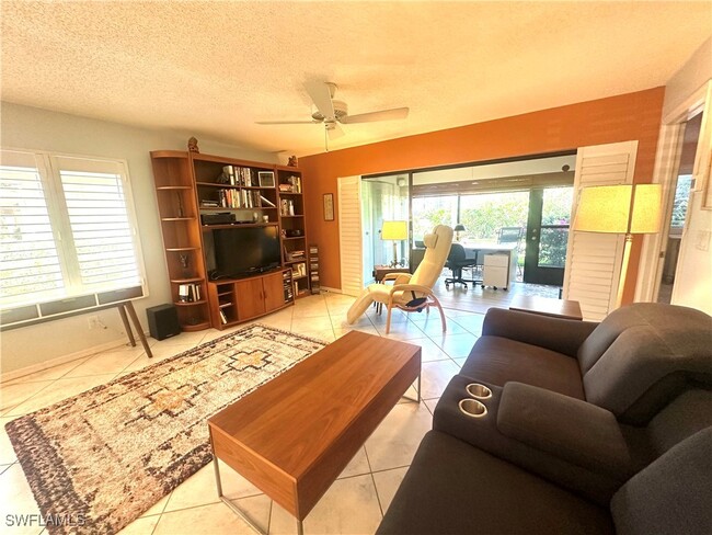 Foto del edificio - 1629 Spoonbill Ln