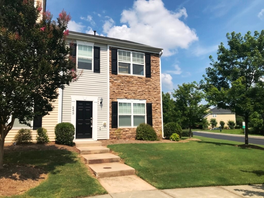 243 Hampshire Downs Dr, Morrisville, NC 27560 House Rental in