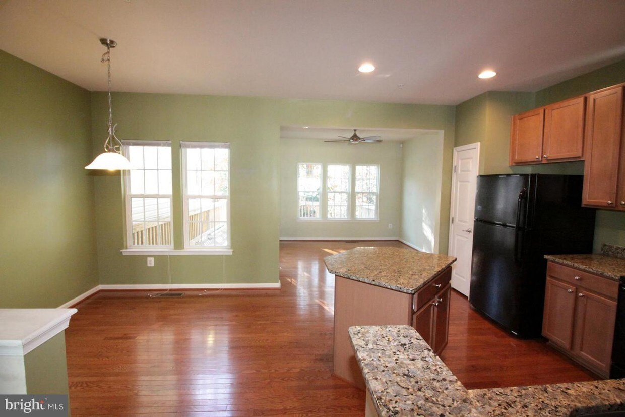 Primary Photo - 7312 Stallings Dr
