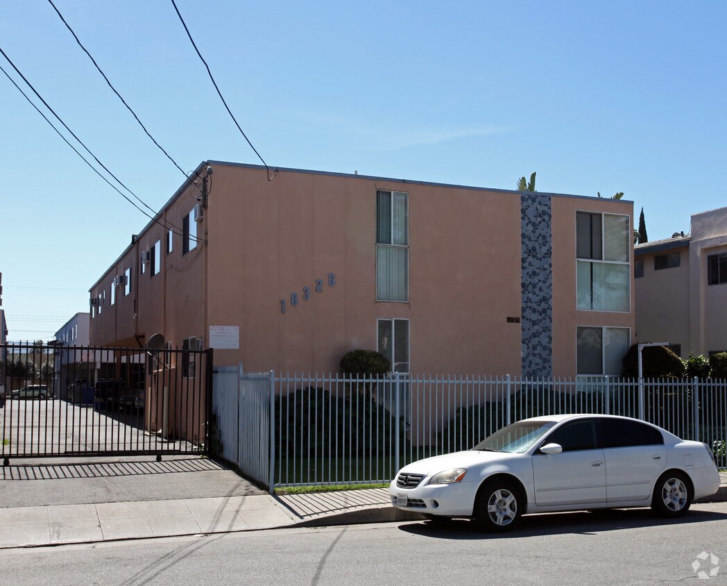 Primary Photo - 18326 Napa St