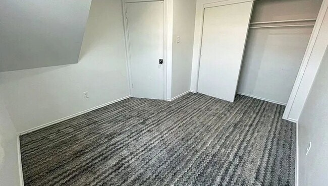 Foto del edificio - 832 S Waterleaf Pl