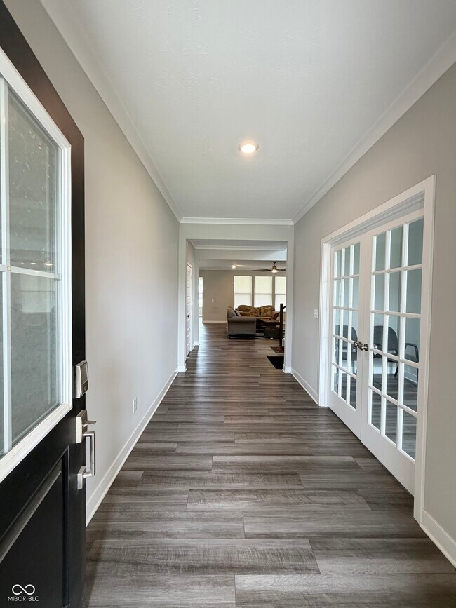 Foto del edificio - 908 Edmonds Pl