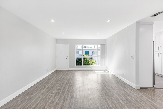 Foto del interior - 18545 Clark Street