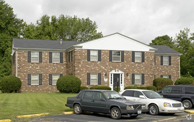 Building Photo - 1-8 Regency Ct