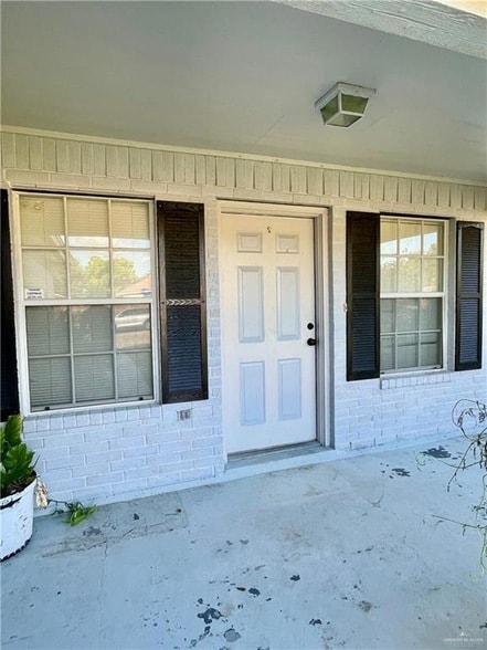 Foto del edificio - 337 Roundup Cir