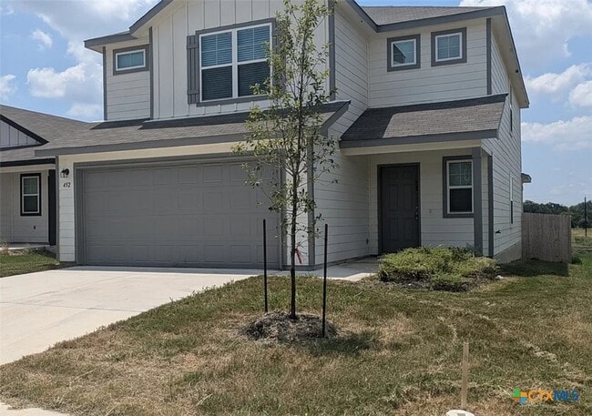 Foto del edificio - 452 Lynwood Gold