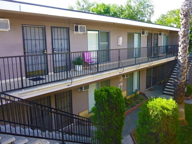 Foto del edificio - 1072-1078 W West Ave