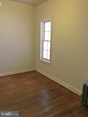 Building Photo - 111 E Market St