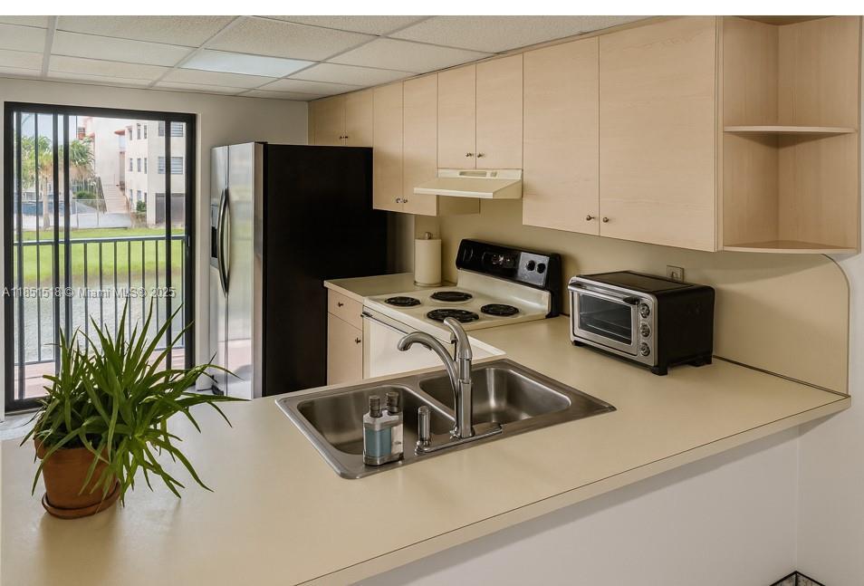 Foto principal - 1319 W 51st Pl