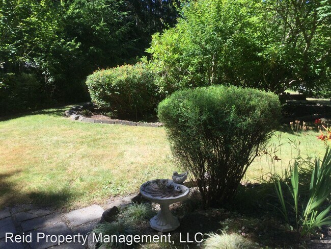 Foto del edificio - 3 br, 1 bath House - 13796 Coho Run NW
