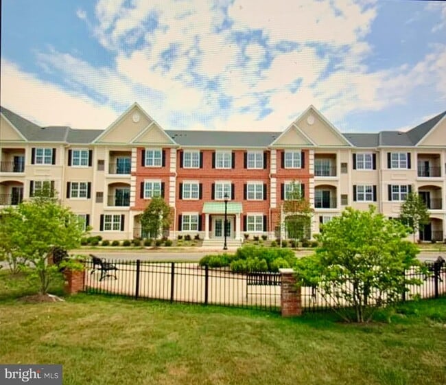 Building Photo - 102 Star Dr