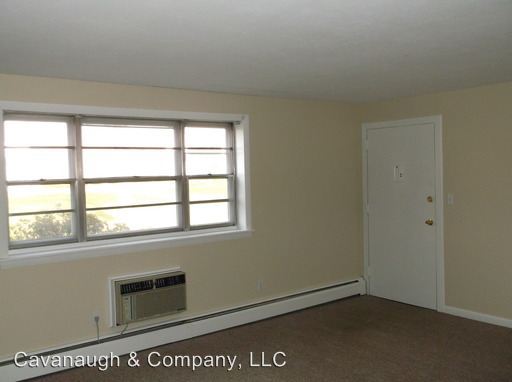 Building Photo - 11 Colonial Dr