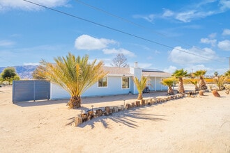 Building Photo - 72847 Desert Trail Dr