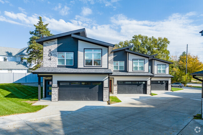 Building Photo - Delaware Townhomes