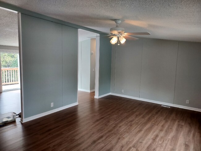 Foto del edificio - 2609 Williams Creek Rd